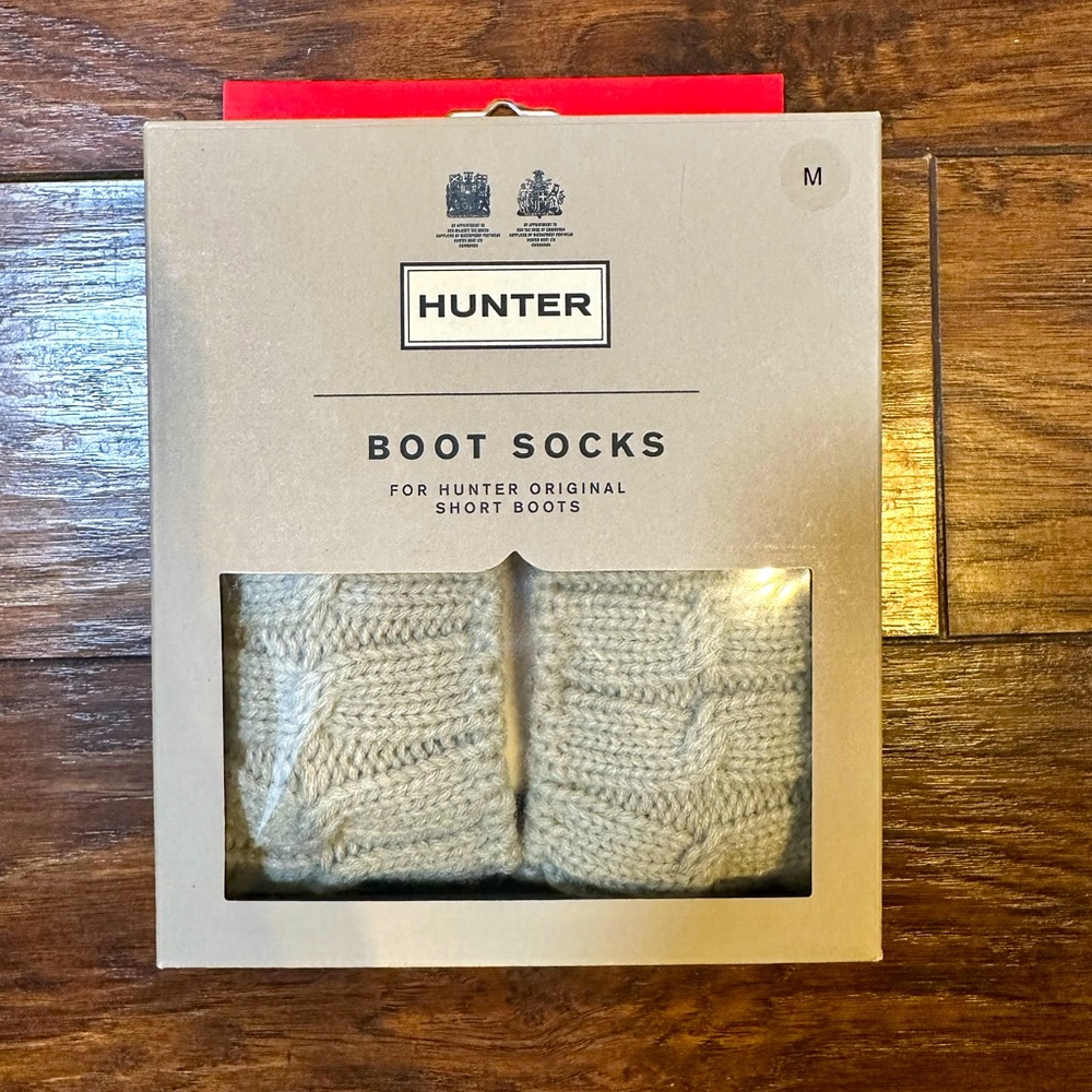 Hunter greige cable knit/fleece short boot socks Size Medium
